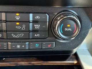 Ford F-150 2019 4x2 Lariat 4p SuperCrew 5.5 ft. CB