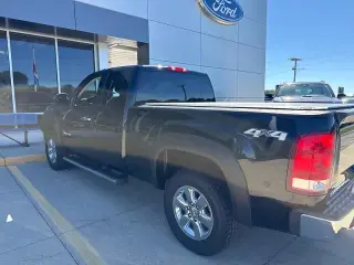 GMC Sierra 1500 2011 4x4 SLE 4dr Extended Cab 6.5 ft. SB