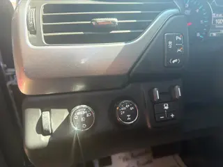 Chevrolet Suburban 2016 4x4 LTZ SUV de 4 puertas