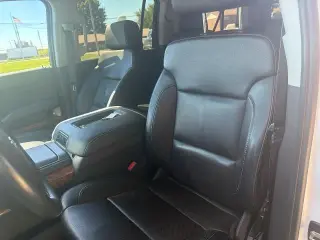 Chevrolet Suburban 2016 4x4 LTZ SUV de 4 puertas