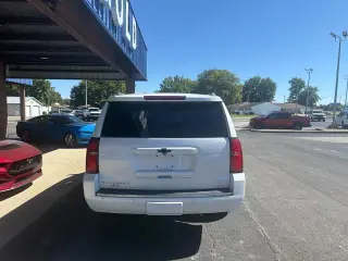 Chevrolet Suburban 2016 4x4 LTZ SUV de 4 puertas