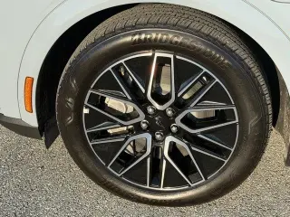 Ford Mustang Mach-E 2025 Premium 4dr SUV