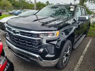 Chevrolet Silverado 1500 2024 4x4 LT 4dr Crew Cab 5.8 ft. SB con 2FL