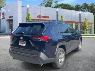 Toyota RAV4 2025 AWD XLE 4p SUV