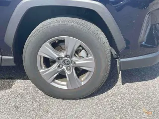 Toyota RAV4 2025 AWD XLE 4p SUV
