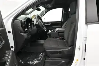 Chevrolet Silverado 1500 2026 4x2 RST 4p. Cabina de tripulación 5.8 ft. CB