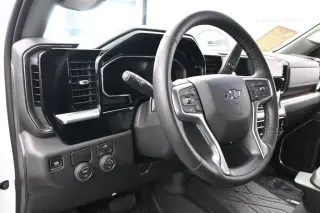 Chevrolet Silverado 1500 2026 4x2 RST 4p. Cabina de tripulación 5.8 ft. CB
