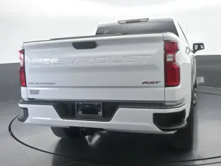Chevrolet Silverado 1500 2026 4x2 RST 4p. Cabina de tripulación 5.8 ft. CB
