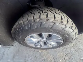 Chevrolet Silverado 1500 2019 4x4 RST 4dr Camioneta de Tripulación 5.8 pies CB