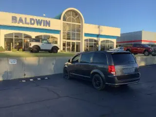 Dodge Grand Caravan 2019 SE Miniván 4puertas