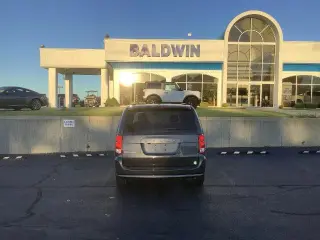 Dodge Grand Caravan 2019 SE Miniván 4puertas