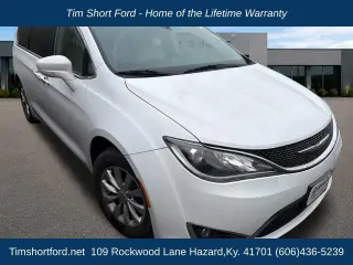 Chrysler Pacifica 2018 Touring L 4dr Mini-Van