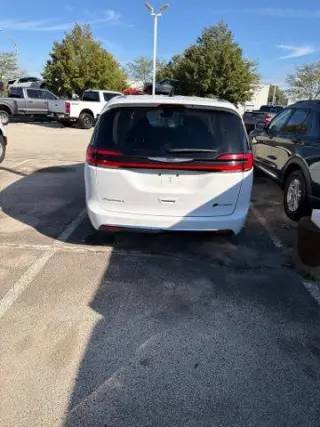 Chrysler Pacifica Plug-In Hybrid 2024 Select 4dr Mini-Van