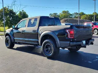 Ford F-150 2018 4x4 Raptor 4dr SuperCrew 5.5 ft. SB