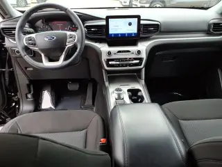 Ford Explorer 2023 AWD XLT 4dr SUV