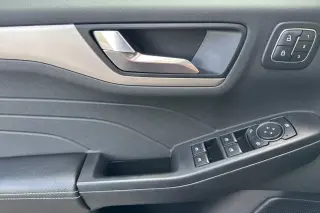 Ford Escape Plug-In Hybrid 2022 SEL 4dr SUV