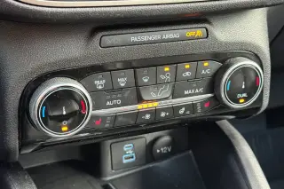 Ford Escape Plug-In Hybrid 2022 SEL 4dr SUV