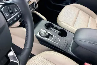 Ford Escape Plug-In Hybrid 2022 Titanium 4p SUV