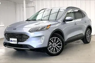 Ford Escape Plug-In Hybrid 2022 Titanium 4p SUV
