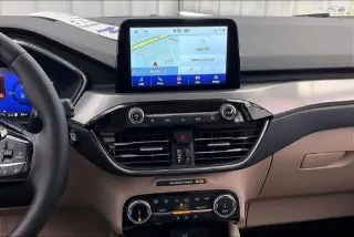Ford Escape Plug-In Hybrid 2022 Titanium 4p SUV