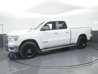 Ram 1500 2022 4x4 Big Horn 4p Cubica Quad Cab 6.4 ft. SB Pickup