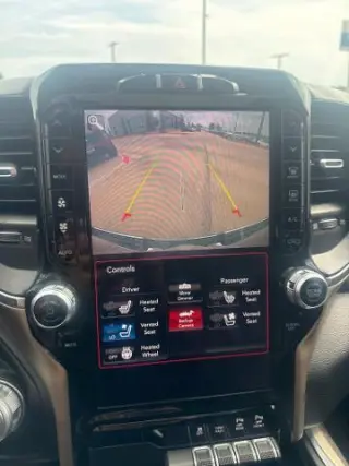 Ram 1500 2020 4x2 Laramie 4dr Crew Cab 5.6 ft. SB Camioneta