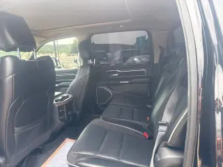 Ram 1500 2020 4x2 Laramie 4dr Crew Cab 5.6 ft. SB Camioneta