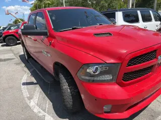 Ram 1500 2017 4x2 Sport 4p Cab de Tripulante 5.5 ft. CB Camioneta