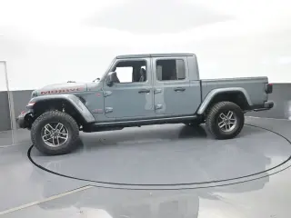 Jeep Gladiator 2026 4x4 Mojave 4dr Crew Cab 5.0 ft. SB