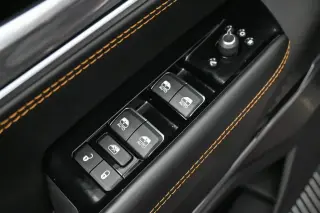Jeep Grand Wagoneer 2022 4x4 Serie III 4p SUV