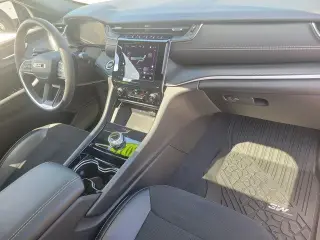Jeep Grand Cherokee 2023 4x2 Altitude 4p SUV