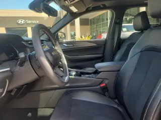 Jeep Grand Cherokee 2023 4x2 Altitude 4p SUV