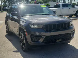 Jeep Grand Cherokee 2023 4x2 Altitude 4p SUV