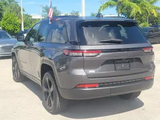 Jeep Grand Cherokee 2023 4x2 Altitude 4p SUV