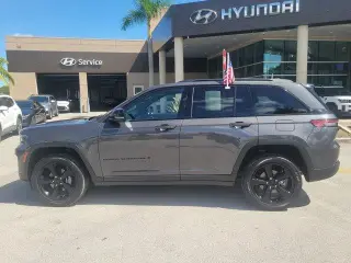 Jeep Grand Cherokee 2023 4x2 Altitude 4p SUV