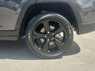 Jeep Grand Cherokee 2023 4x2 Altitude 4p SUV