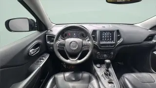Jeep Cherokee 2022 4x4 Latitude Lux SUV 4p