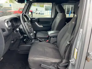 Jeep Wrangler Unlimited 2016 4x4 Sahara 4p SUV
