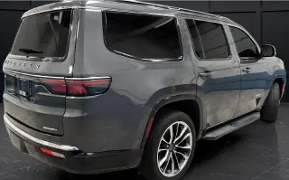 2022 Jeep Wagoneer