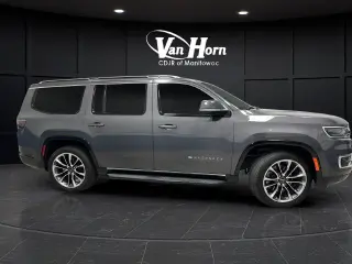 2022 Jeep Wagoneer