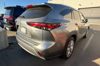2026 Toyota Highlander Hybrid
