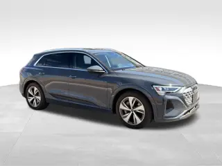 2024 Audi Q8 e-tron