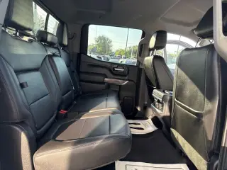 2021 Chevrolet Silverado 1500 4WD Crew Cab Short Bed LTZ