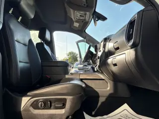 2021 Chevrolet Silverado 1500 4WD Crew Cab Short Bed LTZ