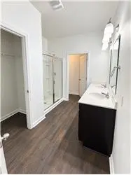 Propiedad de alquiler con 4 habitaciones y 2 baños en Richmond Hill