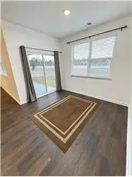 Propiedad de alquiler con 4 habitaciones y 2 baños en Richmond Hill