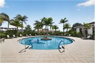 Propiedad en alquiler con 3 dormitorios y 2 baños en Port Saint Lucie