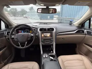 Ford Fusion 2018 AWD SE 4dr Sedán