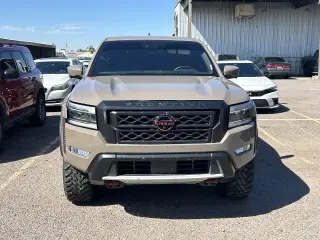 Nissan Frontier 2024 4x4 PRO-4X 4dr Crew Cab 5 ft. SB