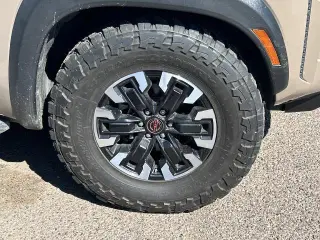 Nissan Frontier 2024 4x4 PRO-4X 4dr Crew Cab 5 ft. SB